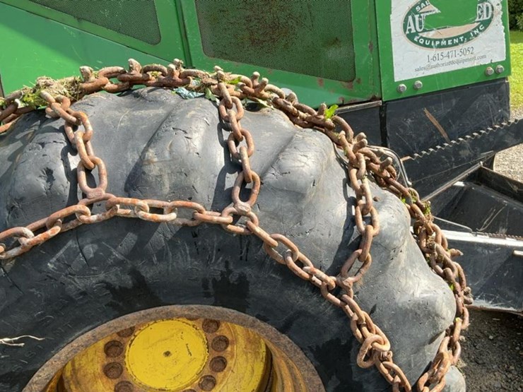 2007-deere-540g-iii-image-54