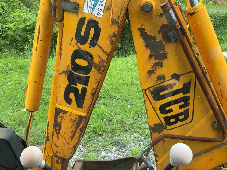 1998-jcb-210-image-16