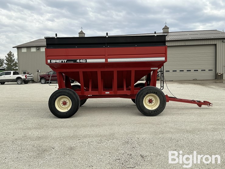 unverferth-brent-gt440-grain-wagon-image-4