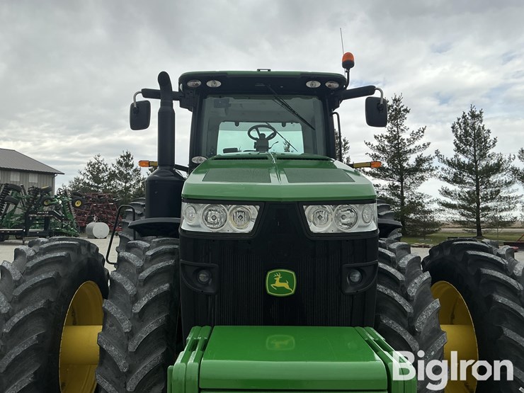 2013-john-deere-8285r-image-11