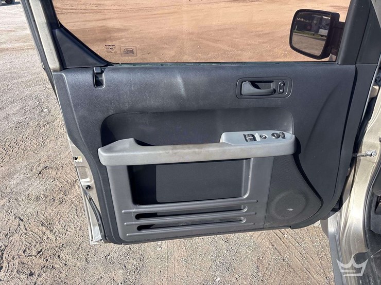 2003-honda-element-image-6