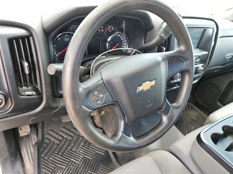 2018-chevrolet-2500-image-23