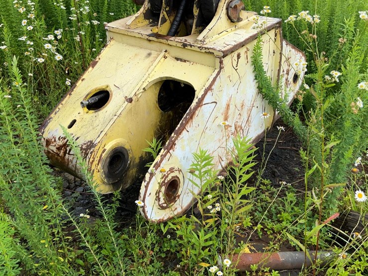 2008-deere-748g-iii-image-37