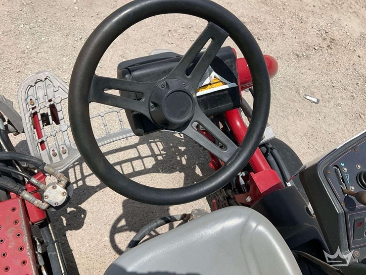 2015-toro-greensmaster-3300-triflex-commercial-greens-mower-image-13