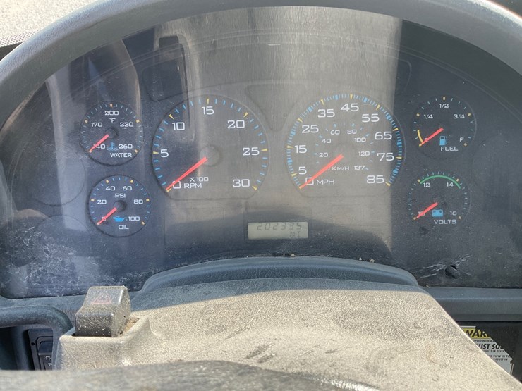 2002-international-durastar-4300-image-21