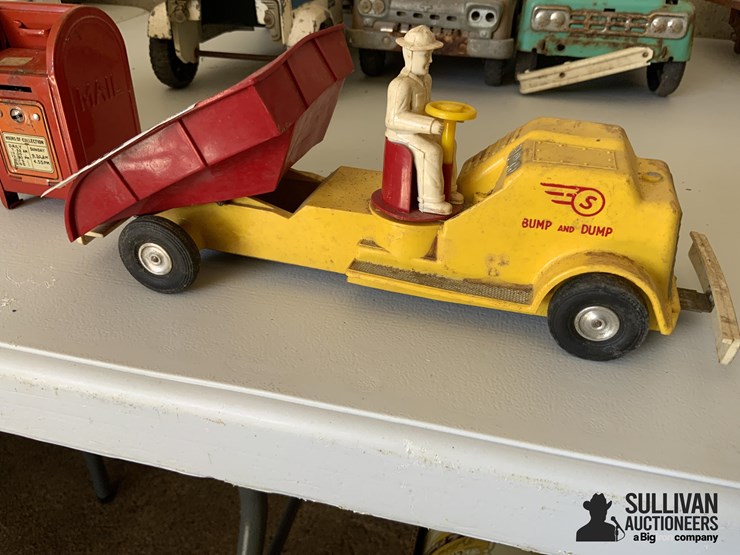 postal-jeep-&-bump-&-dump-image-6