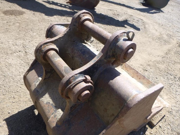 caterpillar-14-image-5