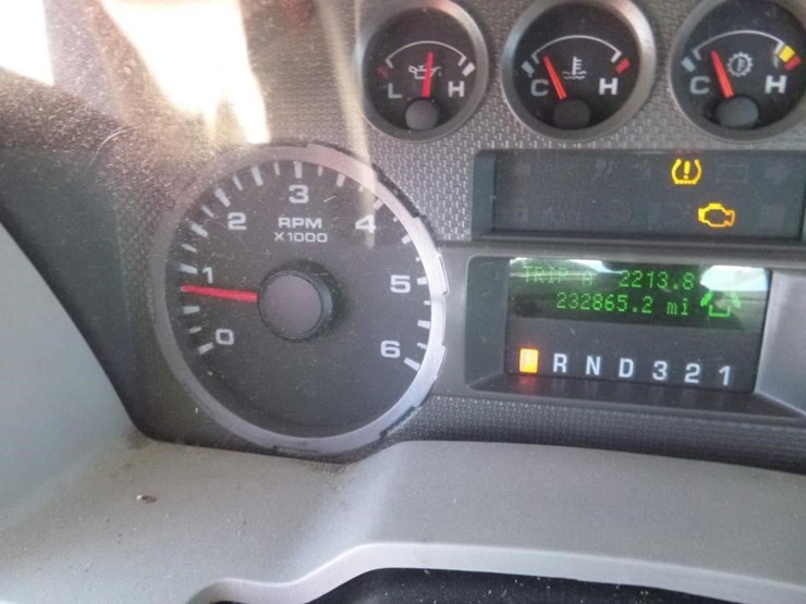 2010-ford-f250-image-12