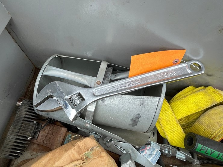 #4930-•-contents-of-job-box-image-5