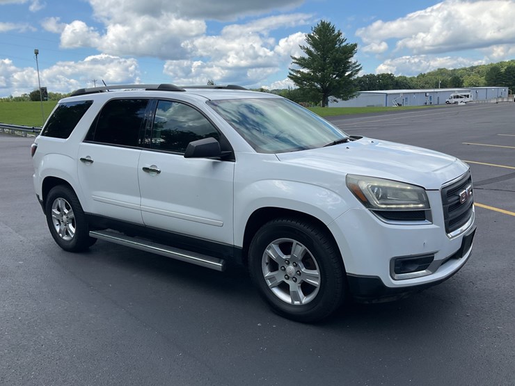 2016-gmc-acadia-image-3