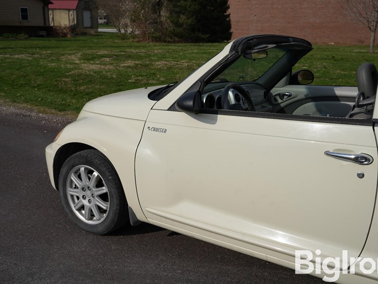 2006-chrysler-pt-cruiser-image-19
