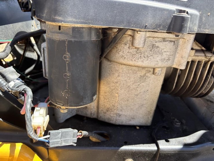 2007-cub-cadet-lt1045-image-19