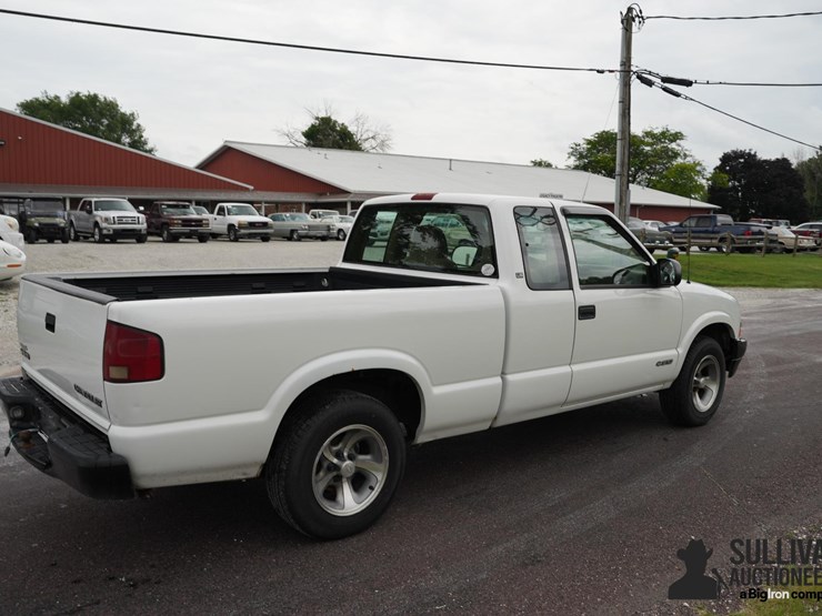 2001-chevrolet-s10-image-5