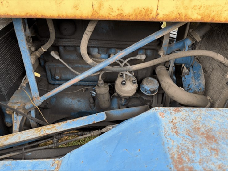 ford-4400-image-17