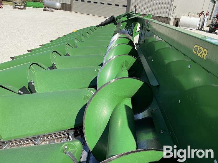 2022-john-deere-c12r-image-13