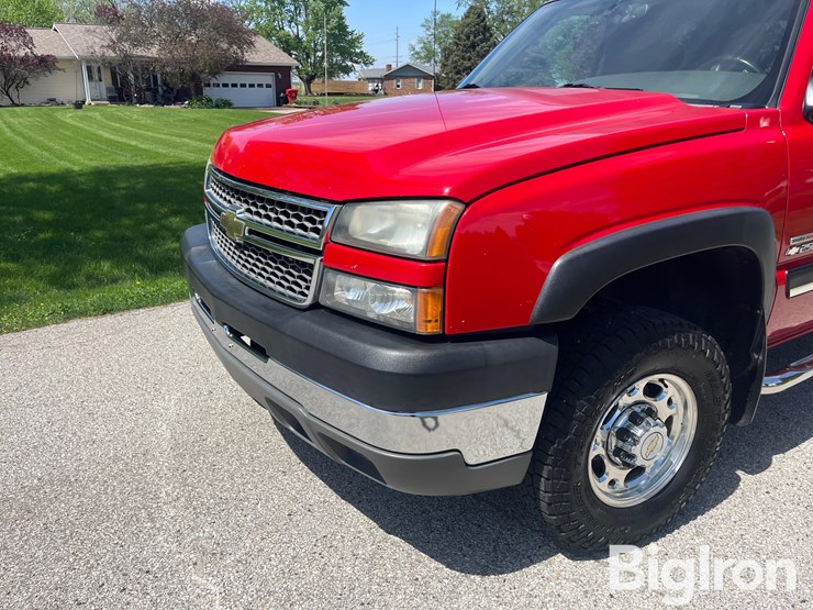 2005-chevrolet-2500-image-11