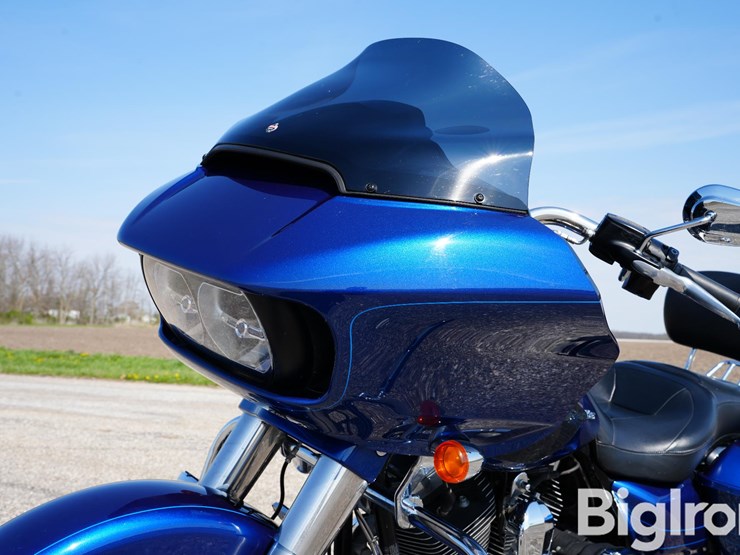 run-#11---2015-harley-davidson-road-glide-motorcycle-image-11