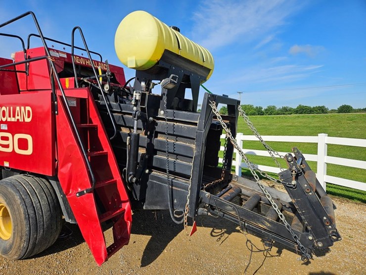 new-holland-590-image-19