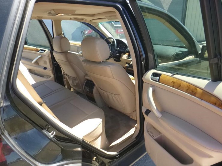 2003-bmw-x5-image-8