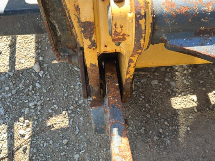 2016-john-deere-64-image-12