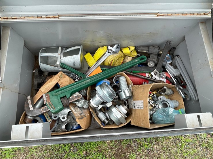 #4930-•-contents-of-job-box-image-1
