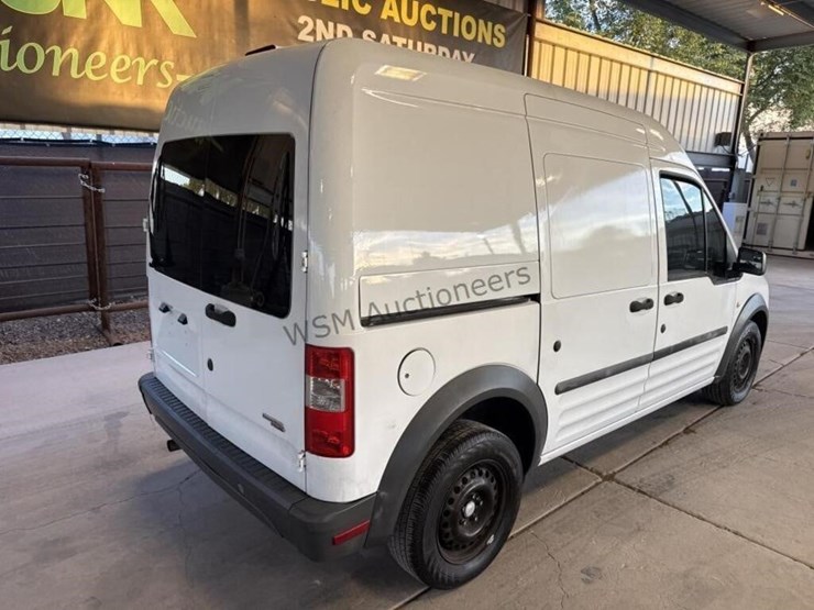 2013-ford-transit-connect-image-8