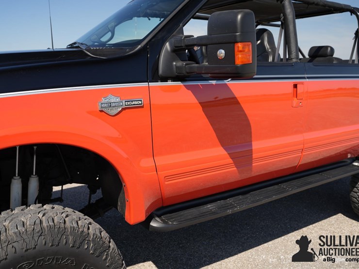 2000-ford-excursion-image-17