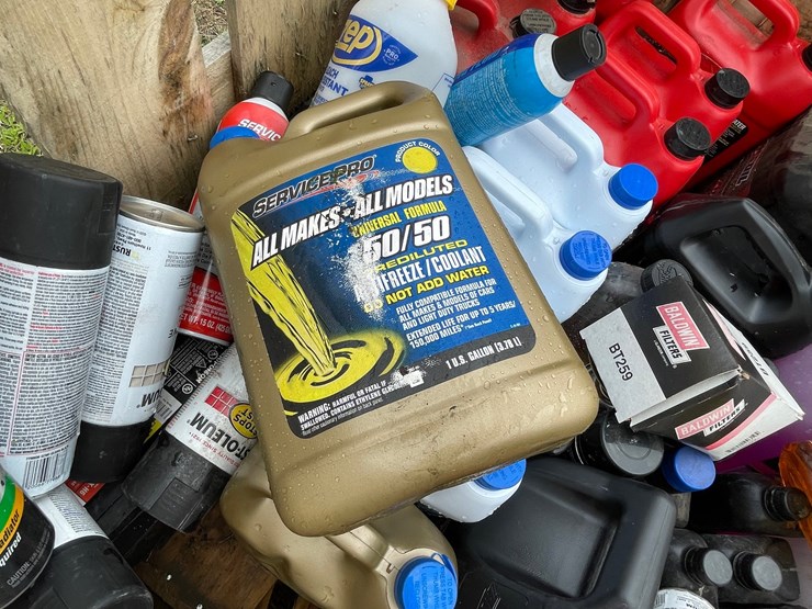 #4921-•-wooden-tote-with-assorted-automotive-fluids-image-10
