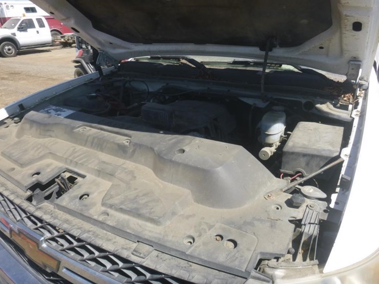 2011-chevrolet-2500-image-15