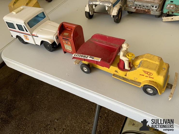 postal-jeep-&-bump-&-dump-image-1