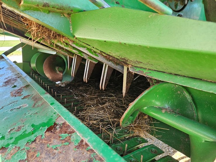 john-deere-100-image-15