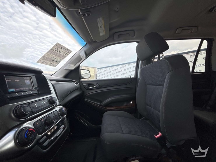2019-chevrolet-tahoe-image-16