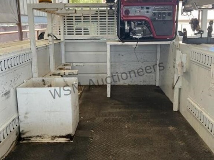 2017-ford-f450-image-13