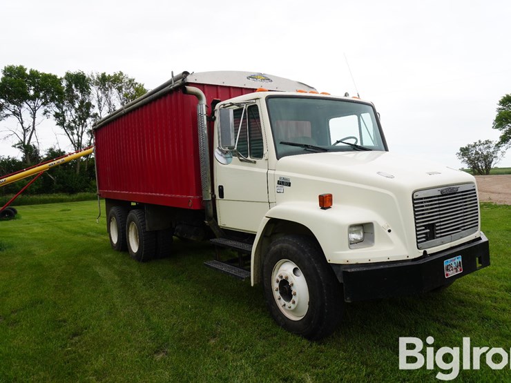 1994-freightliner-fl80-image-3