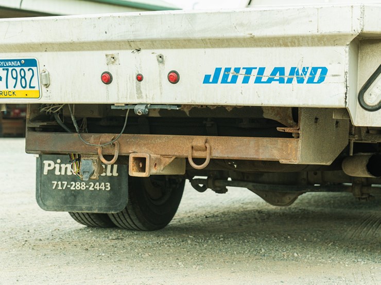#155-•-2012-chevrolet-4500-flat-bed-truck-image-17
