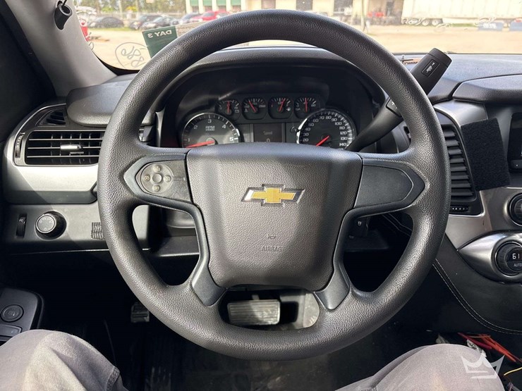 2019-chevrolet-tahoe-image-14