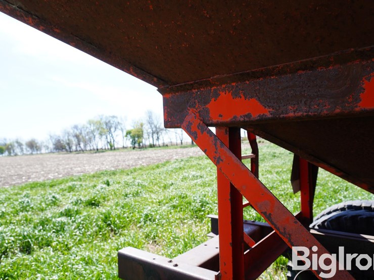5th-wheel-trailer-w/185-bu-gravity-box-&-drill-fill-image-15
