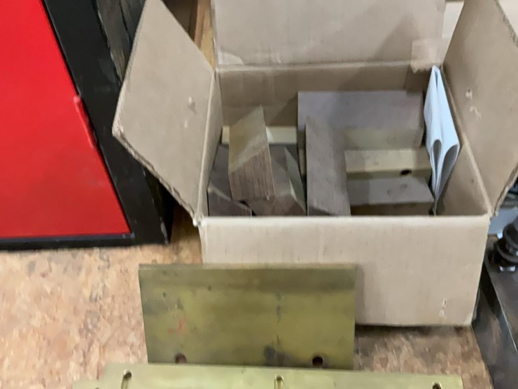 #187-•-guide-dressing-machine-and-parts---dunaway-timber-image-8