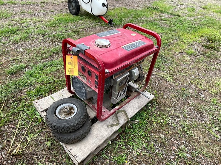 #4922-•-general-4000xl-gas-generator-image-4