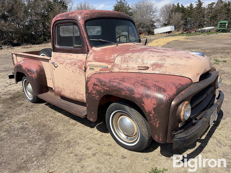 1954-international-r100-step-side-pickup-image-3
