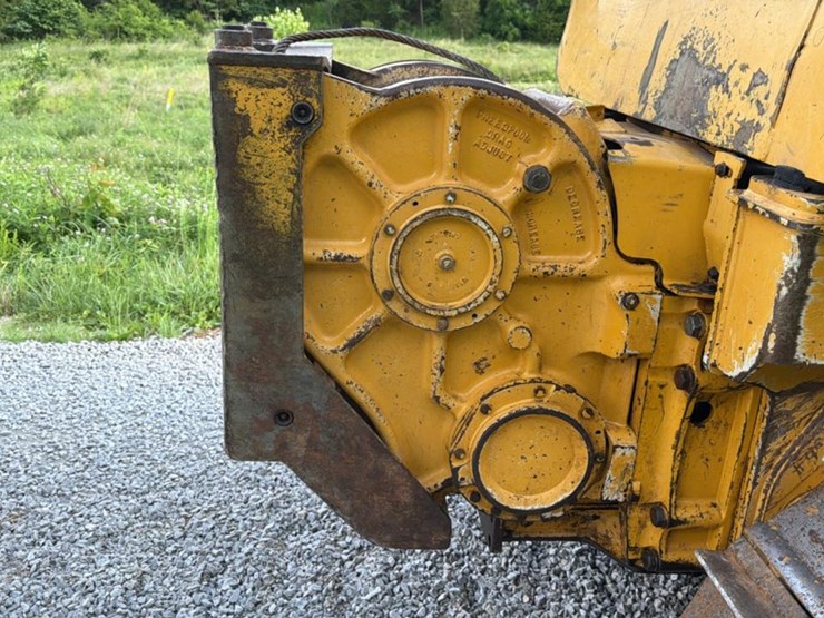 2012-john-deere-450-image-40