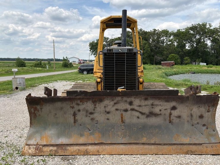 2004-deere-700h-image-8