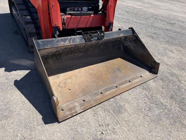 2022-kubota-svl65-2-image-19