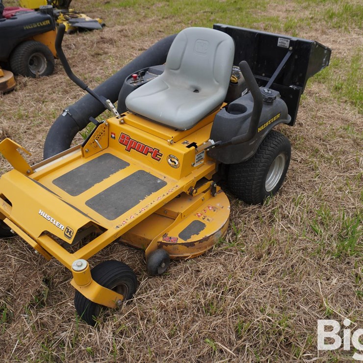 Hustler Sport 929125 Zero-Turn Mower W/42" Deck