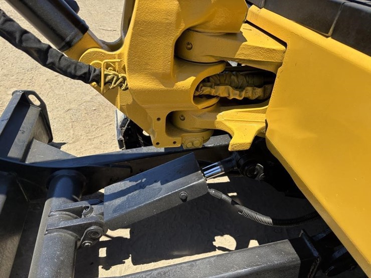 2018-caterpillar-303e-cr-image-18