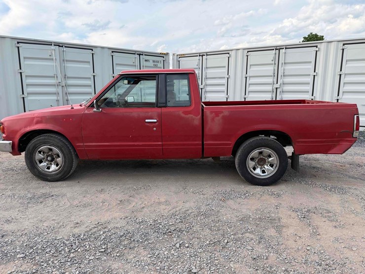 1986-nissan-d21-image-2
