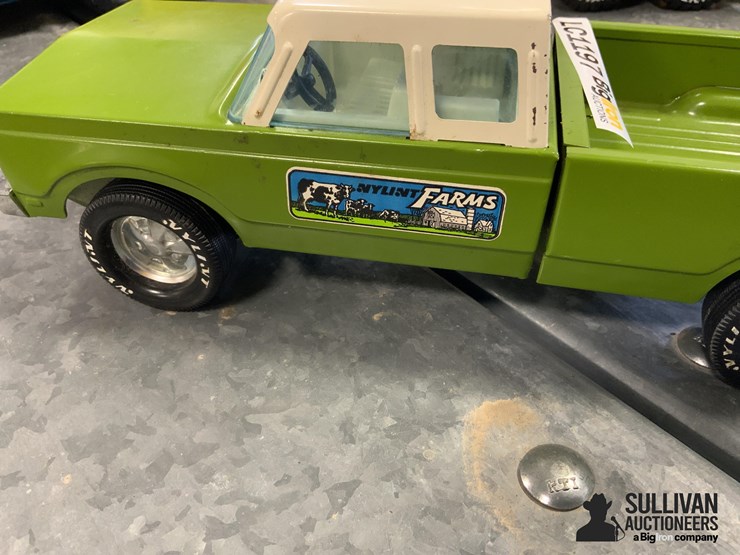 nylint-toy-pickup-&-trailer-image-9