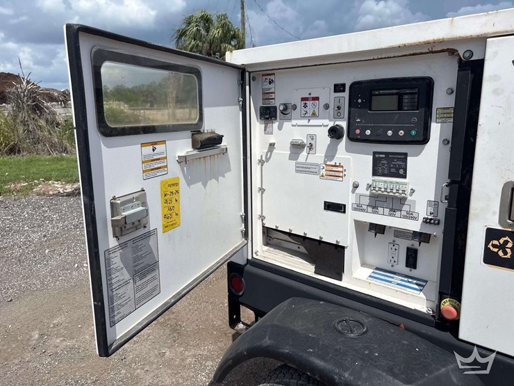 2021-wacker-neuson-quietpower-g25-20kw-towable-diesel-generator-image-10