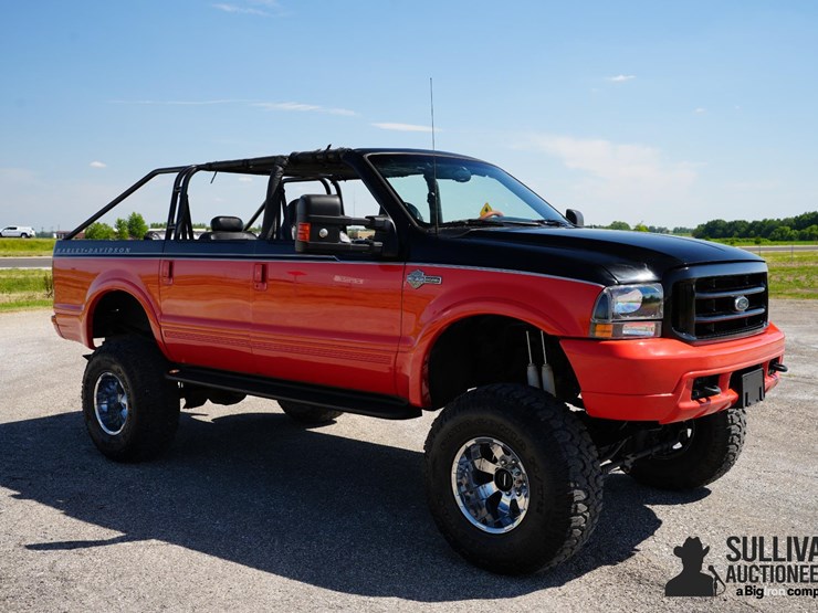 2000-ford-excursion-image-3
