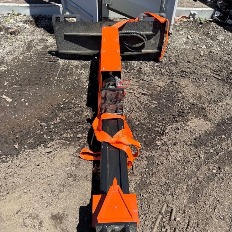 New GiYi Co Hydraulic Skidloader Log Splitter Attachment Model HLS-82